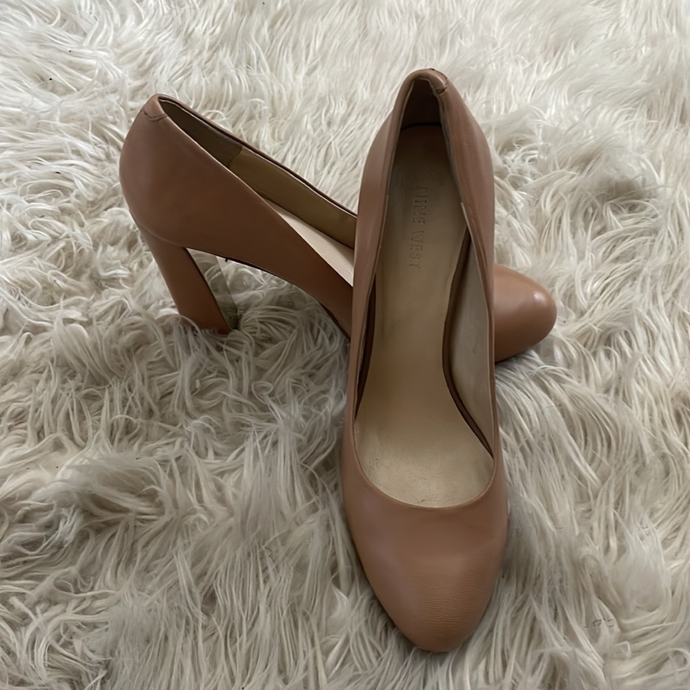 Tan Nine West pumps Size 8.5